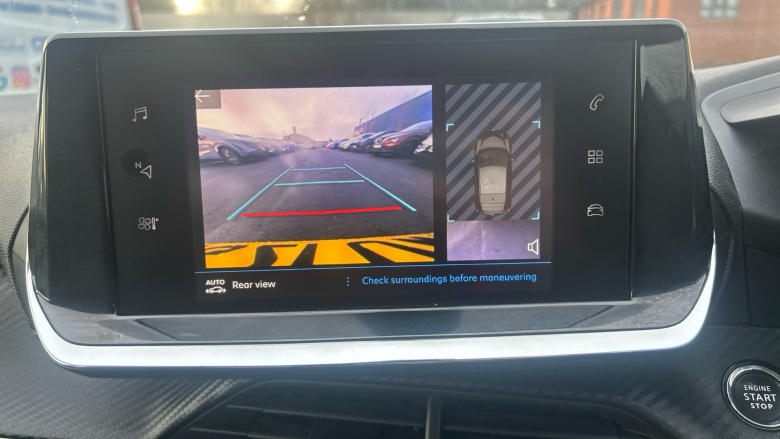 Peugeot 208 1.2 PureTech 100 Allure Premium 5dr Petrol Hatchback